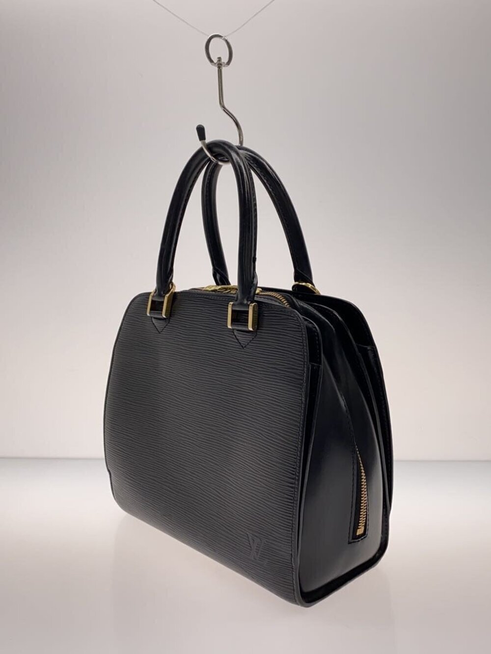 Louis Vuitton Neuf Pont Black